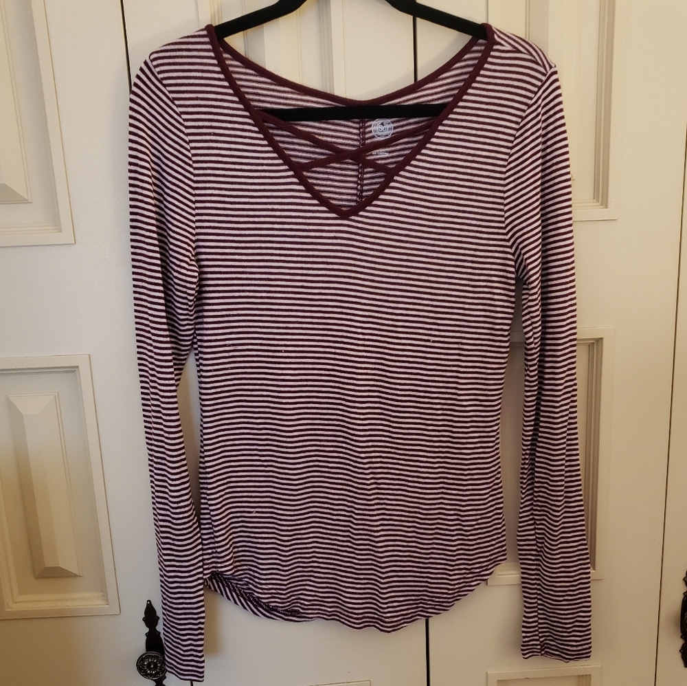 3 FOR $10 Red Striped Fitted Knit size L